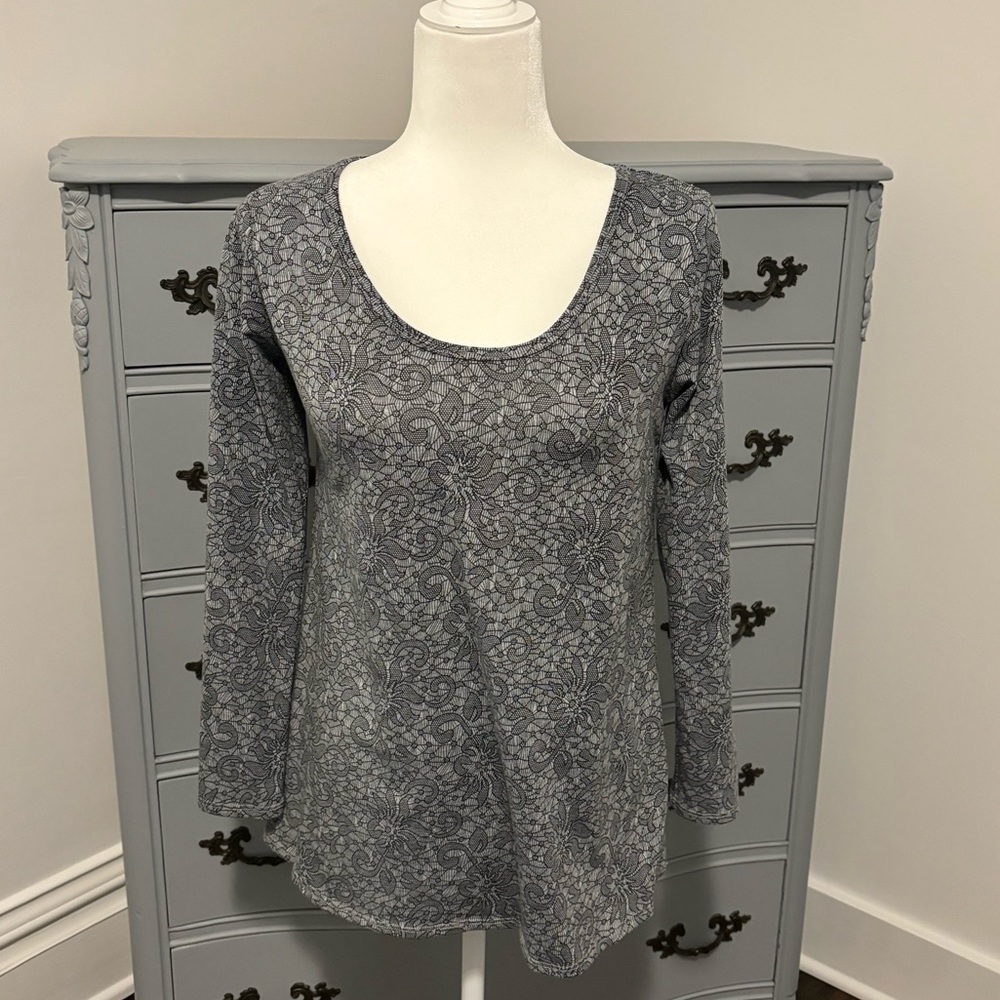 Lularoe Gray Long Sleeve Top